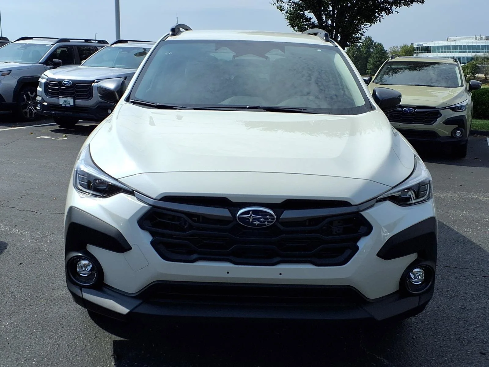 New 2026 CRYSTAL WHITE PEARL Subaru Limited Hybrid image 17