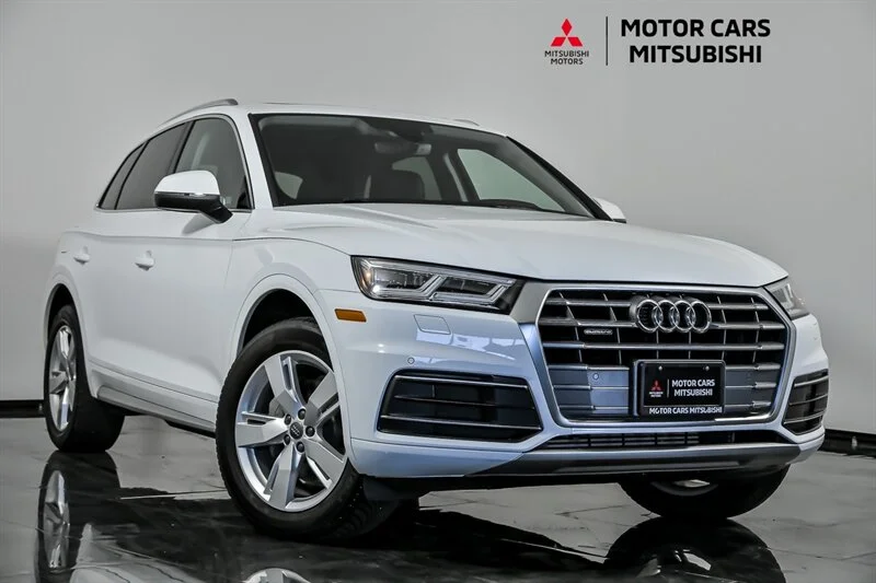 2018 Audi Q5 2.0T quattro S tronic Premium Plus's photo