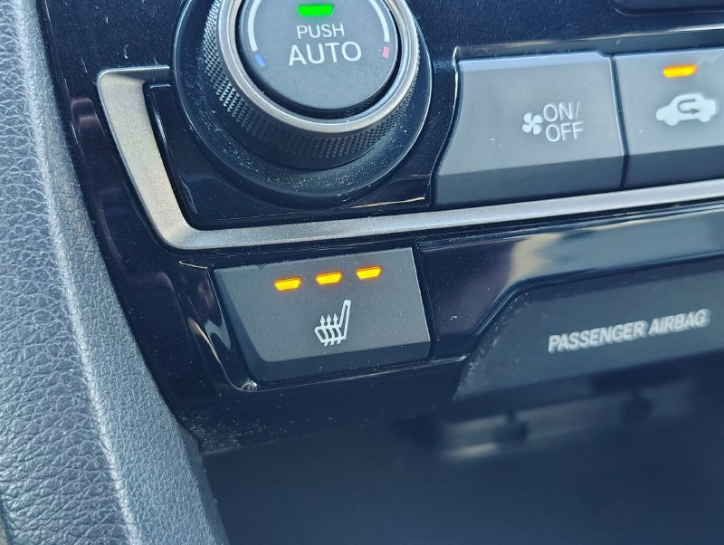 Used 2018  Honda EX image 31