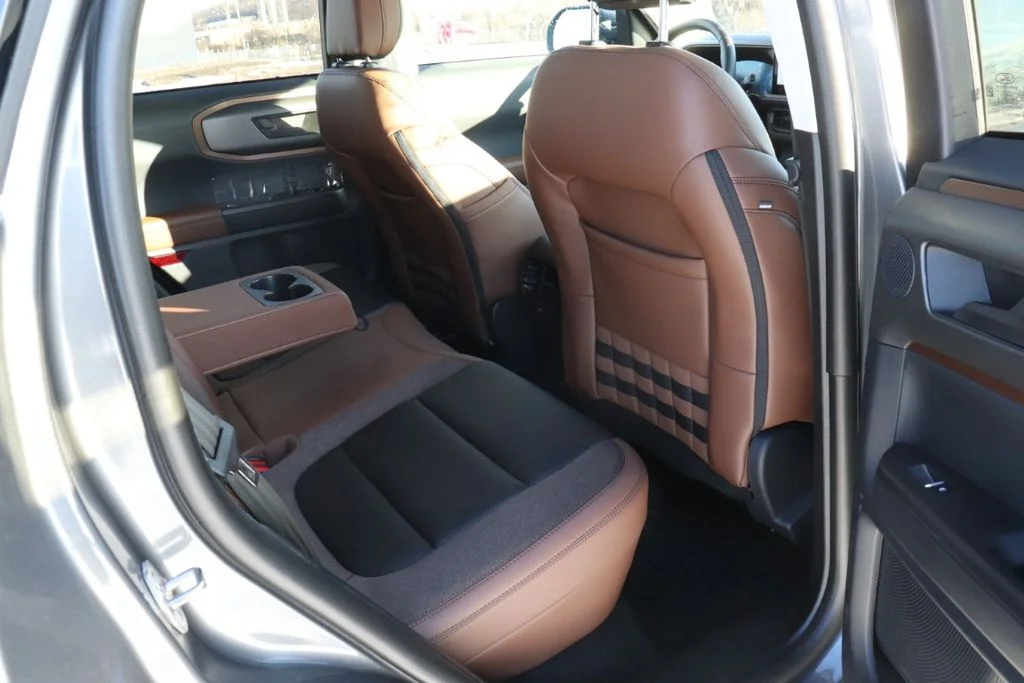 New 2025 Gray Ford Outer Banks image 44