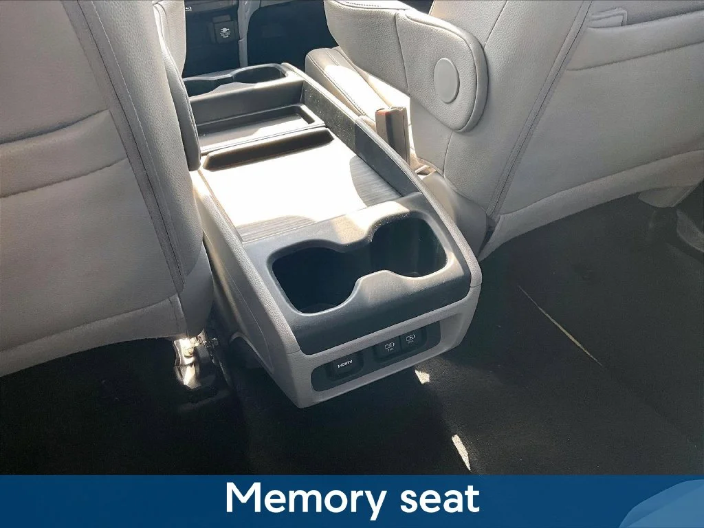 Used 2020 Gray Honda EX-L image 13