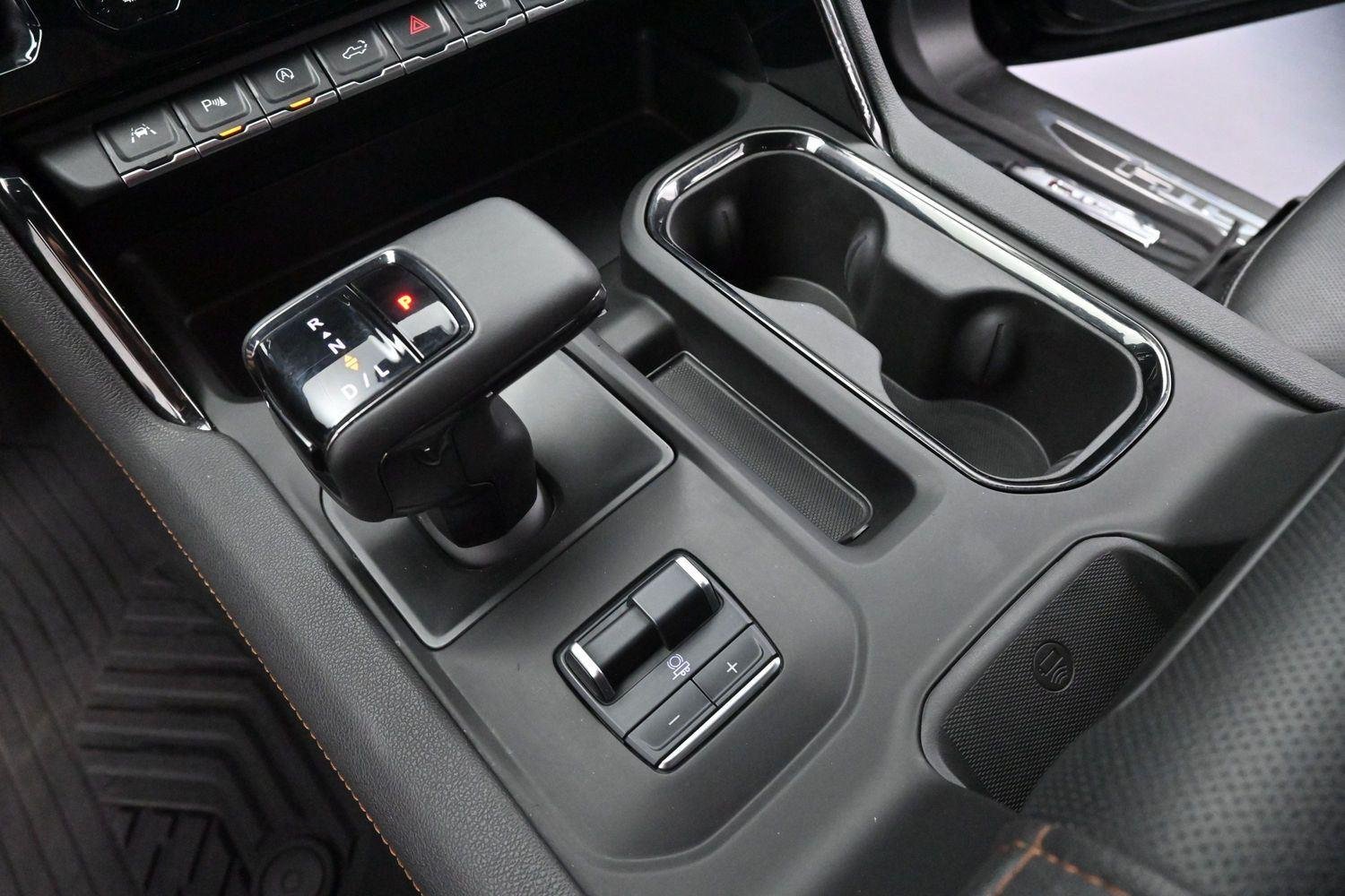 Used 2023 Onyx Black GMC AT4 image 27
