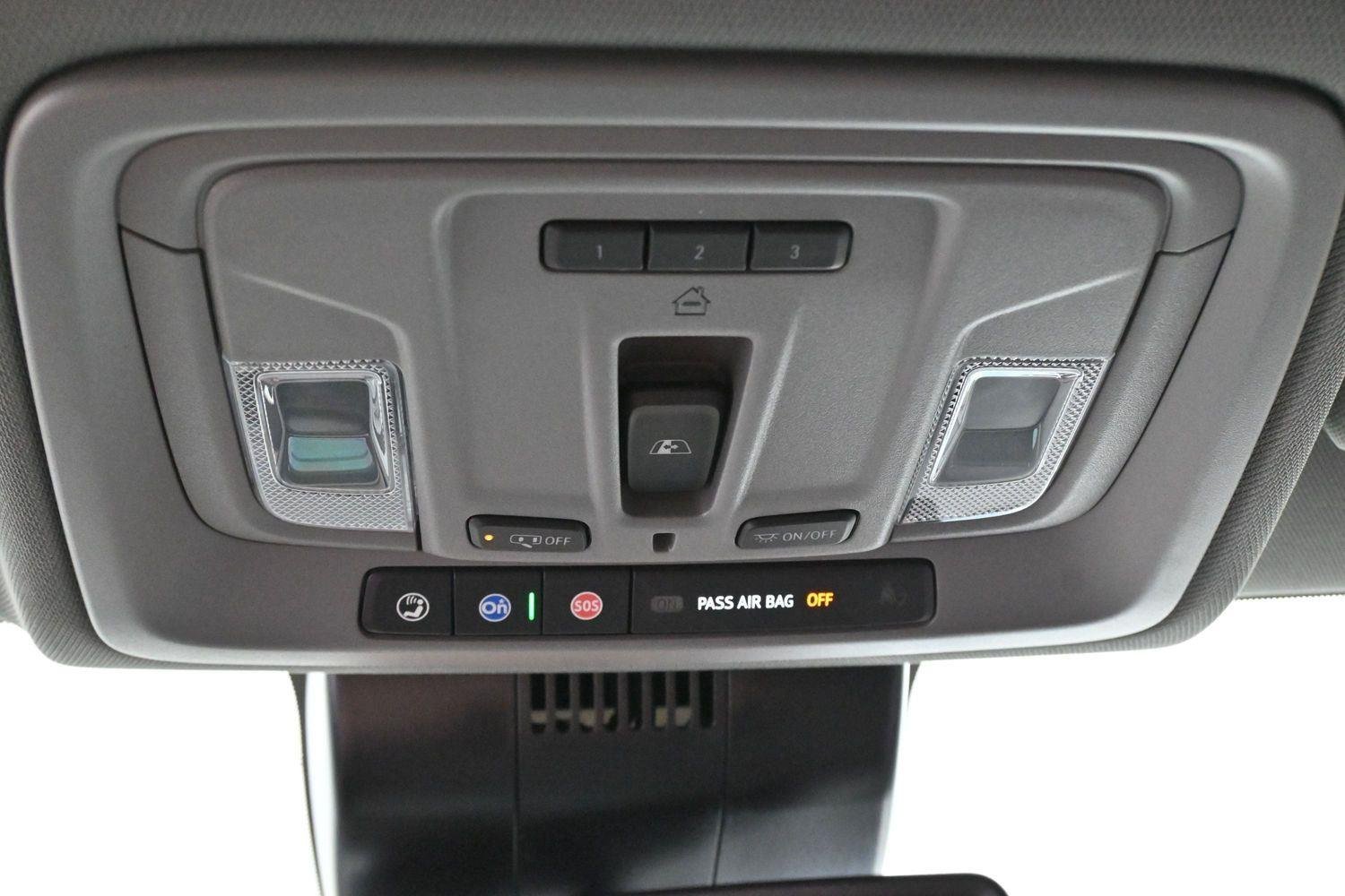 Used 2025 Onyx Black GMC Denali image 30
