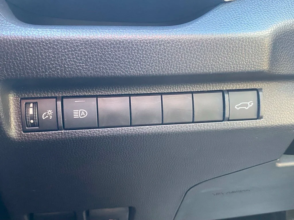 Used 2025 Silver Toyota XLE image 26