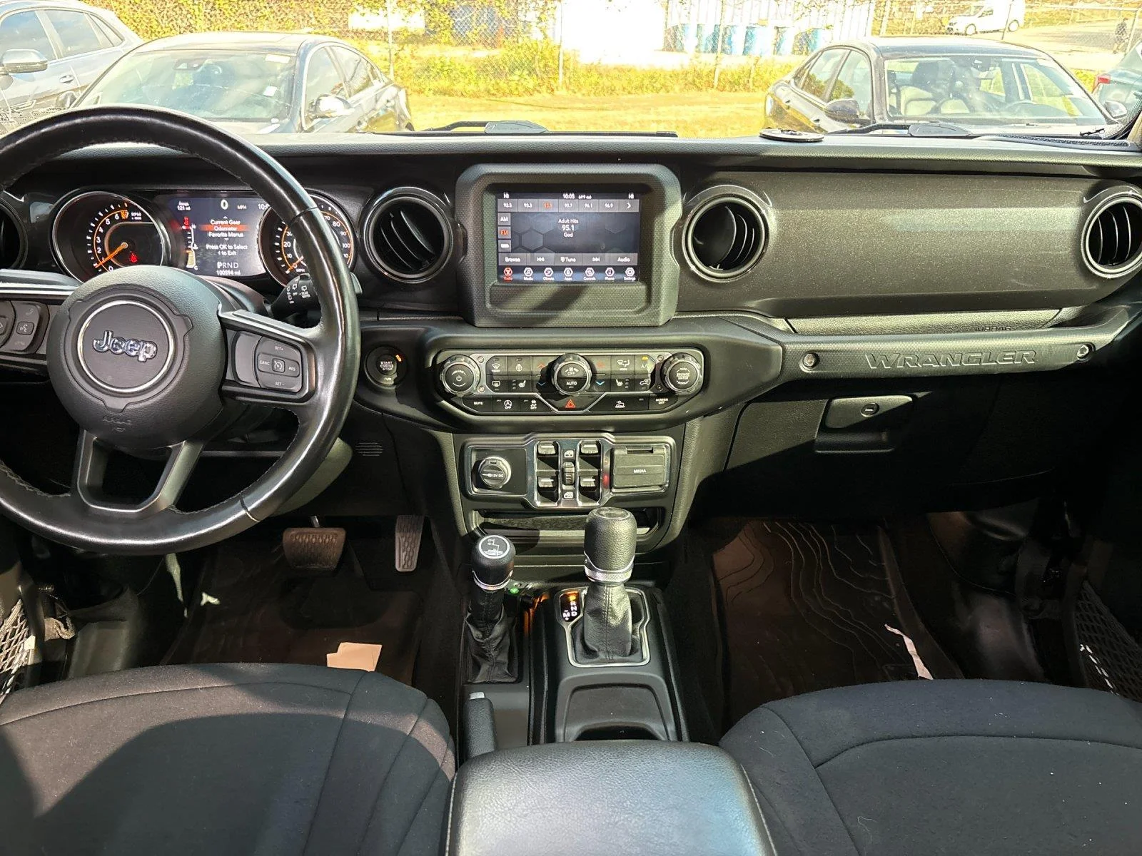 Used 2022 Black Clearcoat Jeep Unlimited Sport Altitude image 32