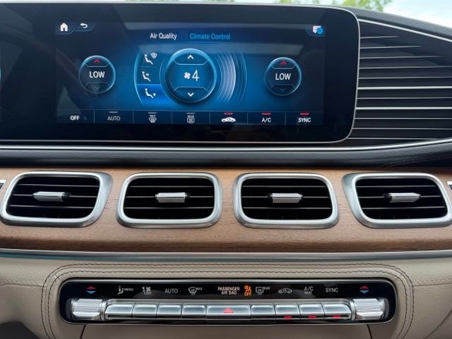 Used 2023 Gray Mercedes-Benz GLE 450 image 24