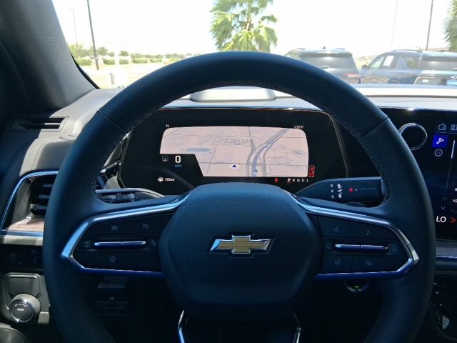 Used 2025 Summit White Chevrolet LT image 8