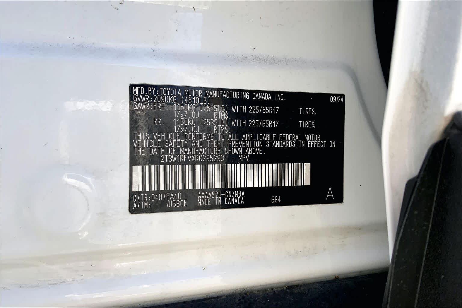 Used 2024 Ice Cap Toyota XLE image 36