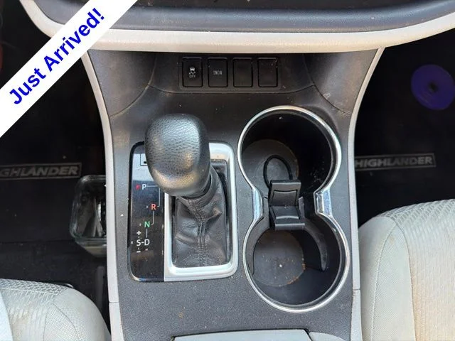 Used 2018 Black Toyota LE image 31