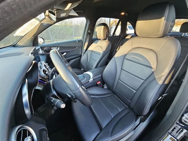 Used 2022 Gray Mercedes-Benz GLC 300 image 20