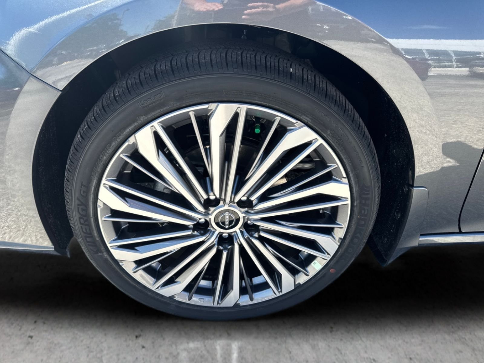 New 2026 Gray Nissan 2.5 SV image 10