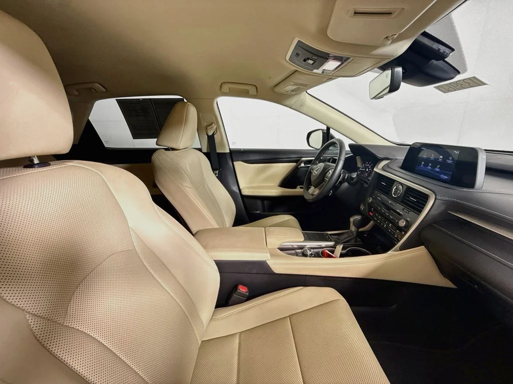 Used 2021 Nori Green Pearl Lexus  image 27