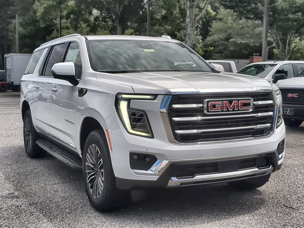 New 2026 Summit White GMC Elevation image 2