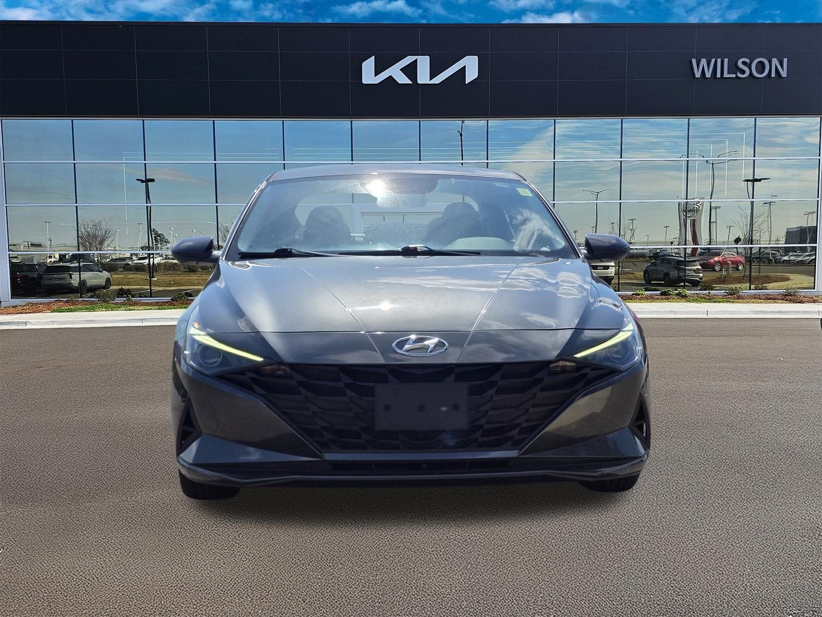Used 2023 Gray Hyundai SEL image 2