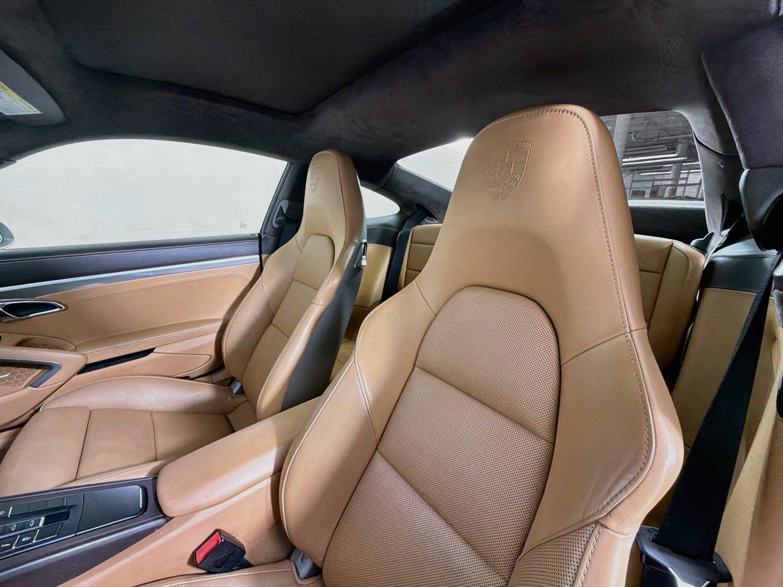 Certified Used 2015  porsche Turbo image 5