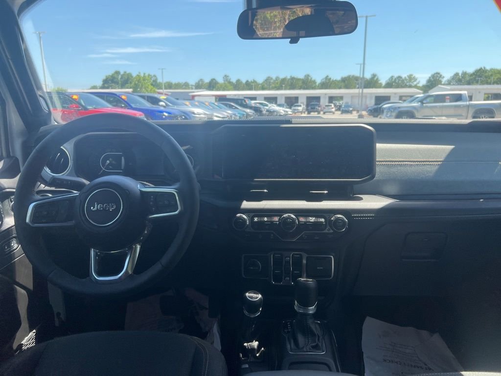 2024 Jeep Wrangler 4-Door Sahara - Photo 17