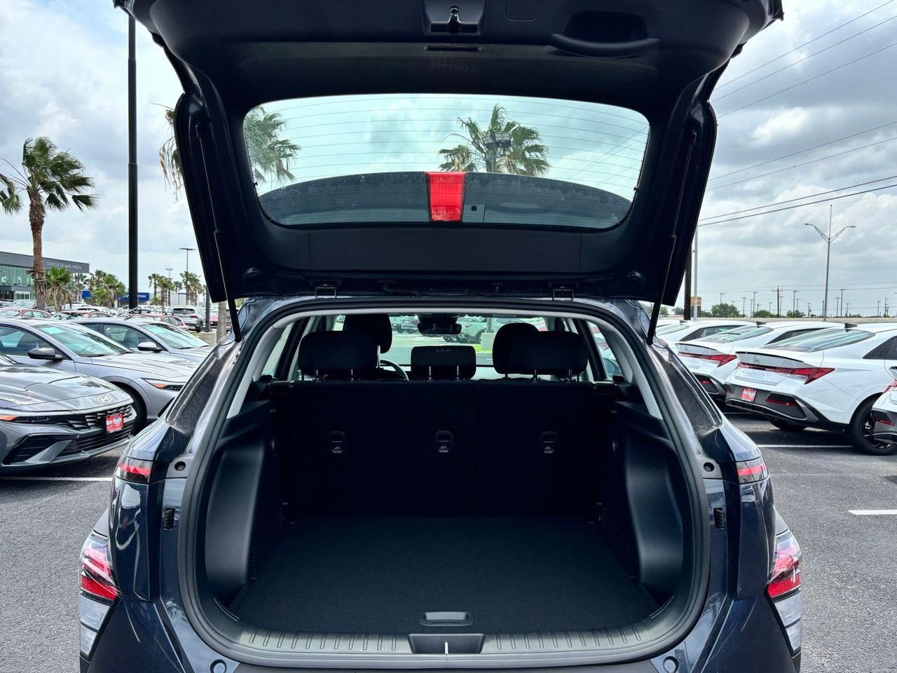 New 2026 Blue Hyundai SE FWD image 25