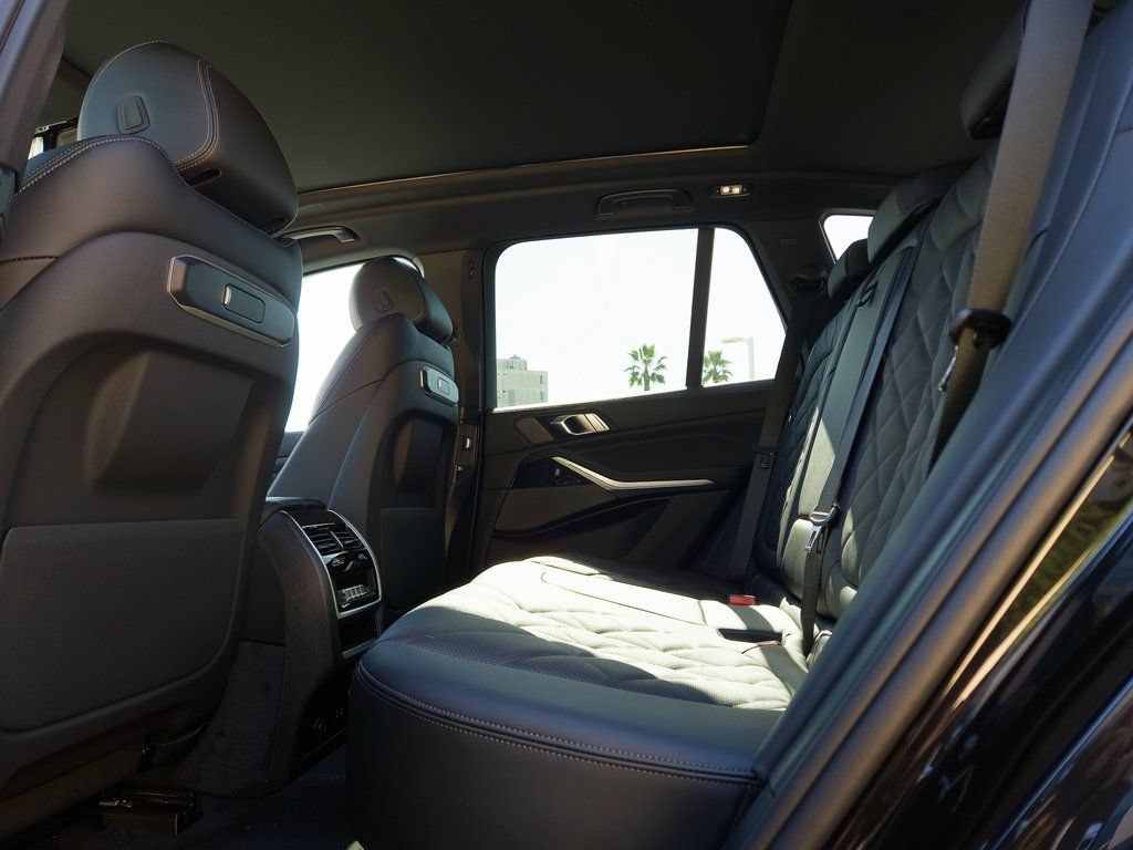 2026 BMW X5 50e - Photo 17
