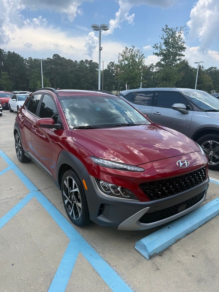 2022 Hyundai Kona Limited - Photo 2
