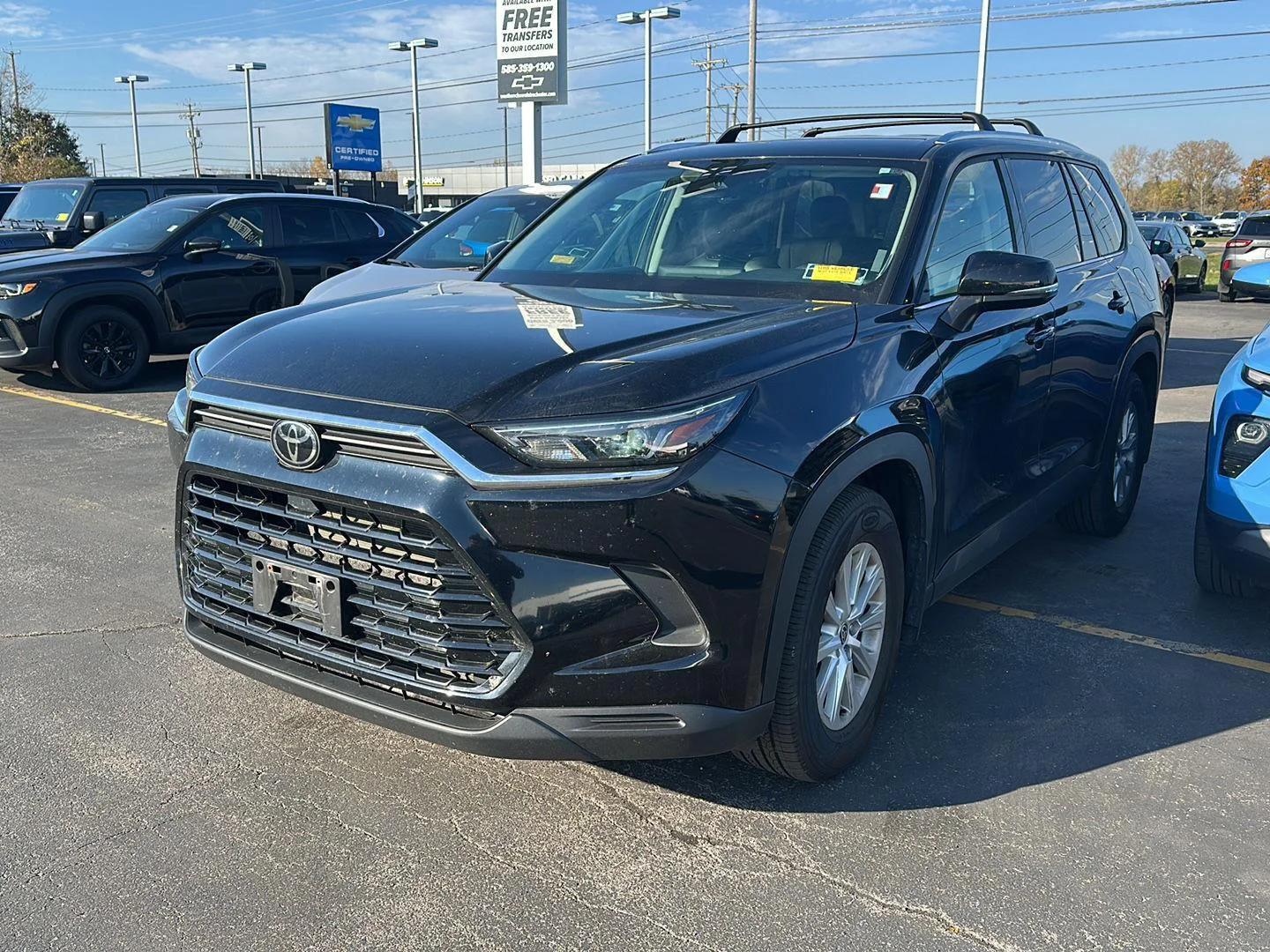Used 2024 Midnight Black Metallic Toyota XLE image 5