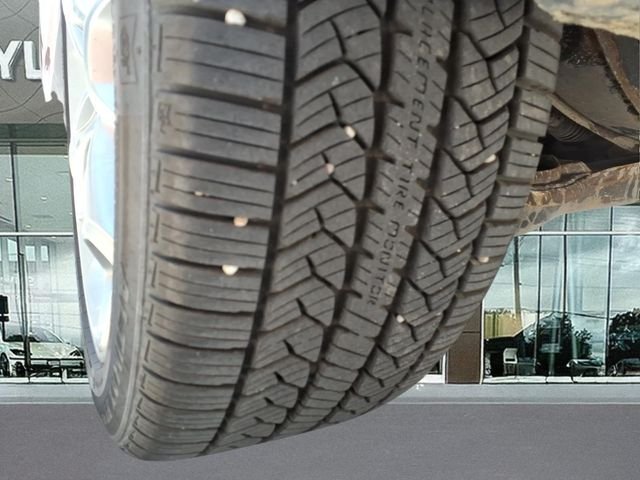 Used 2013 Red Ford Titanium image 9