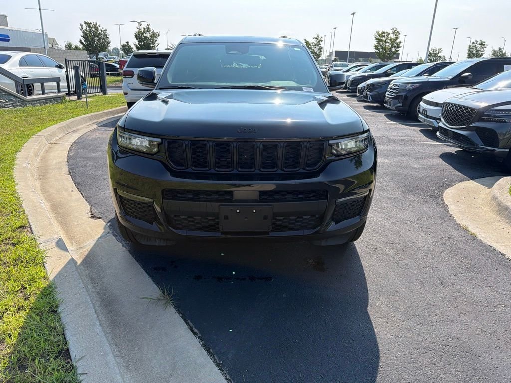 Used 2025 Jeep Grand Cherokee L Limited with VIN 1C4RJKBG3S8721010 for sale in Kansas City