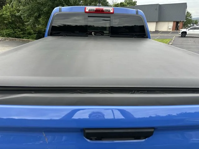 Used 2025 Blue Chevrolet ZR2 image 25