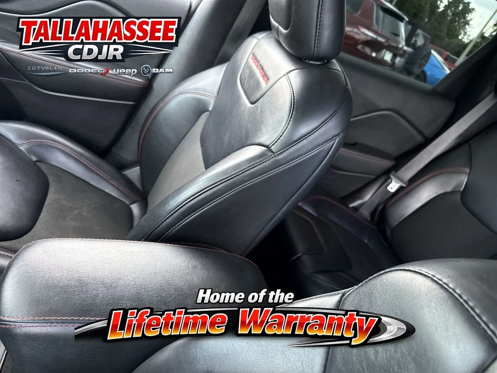 Used 2021 Orange Jeep Trailhawk image 21