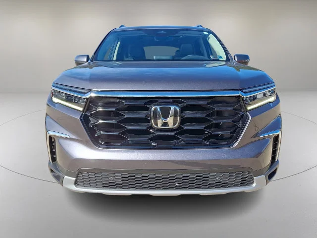 Used 2024 Gray Honda Touring image 2