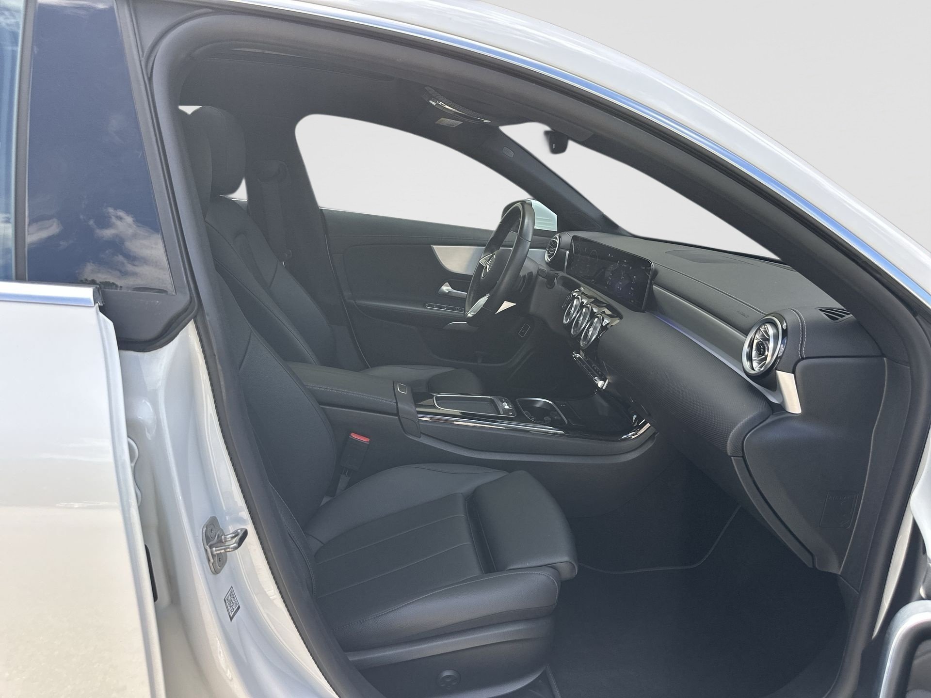 2025 Mercedes-Benz CLA CLA 250 - Photo 27