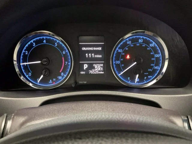 Used 2018 Gray Toyota LE image 32