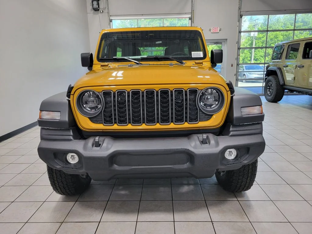 New 2026 Goldilocks Jeep Sport S image 2