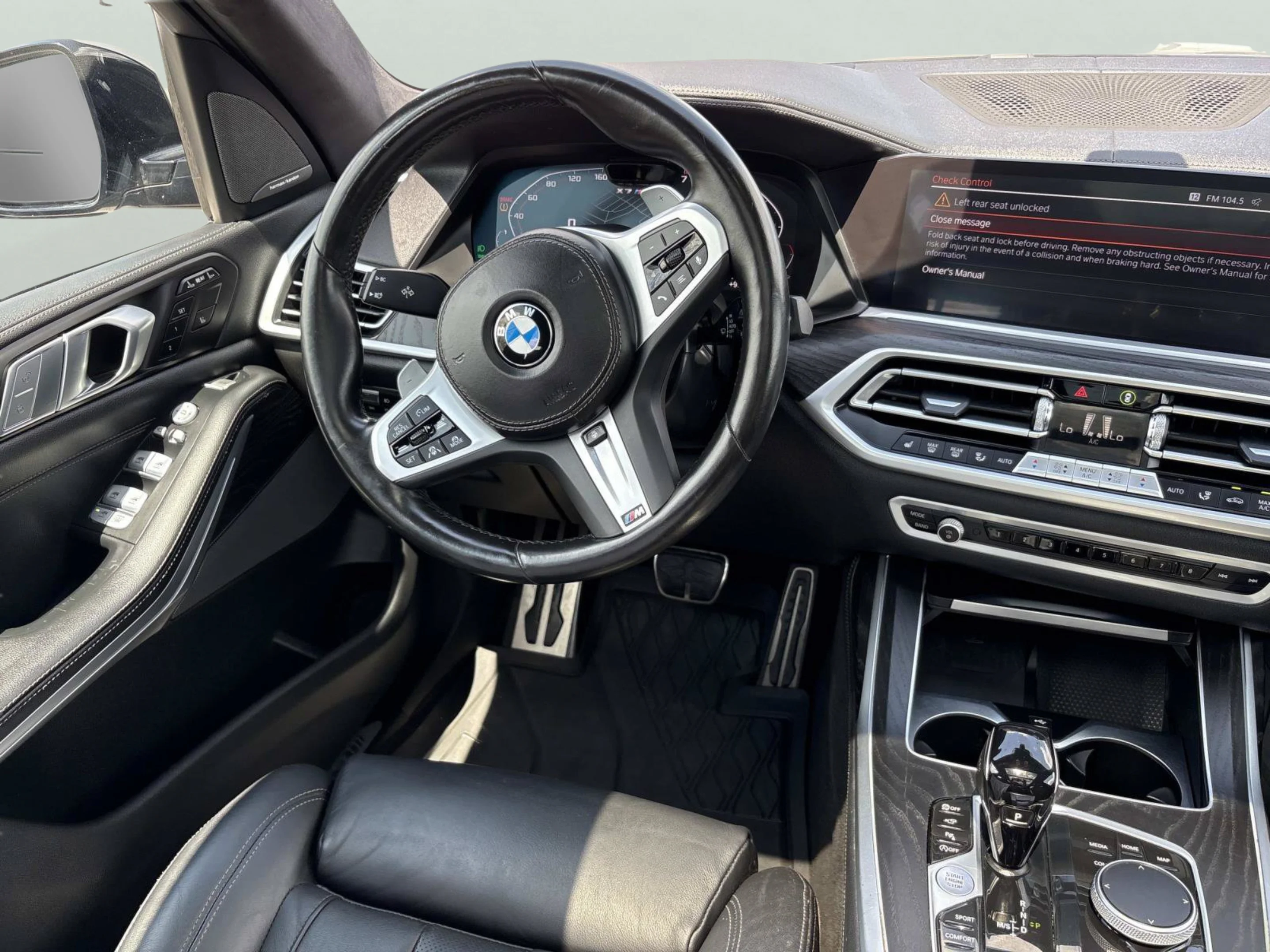 Used 2022 Arctic Grey Metallic BMW M50i image 11