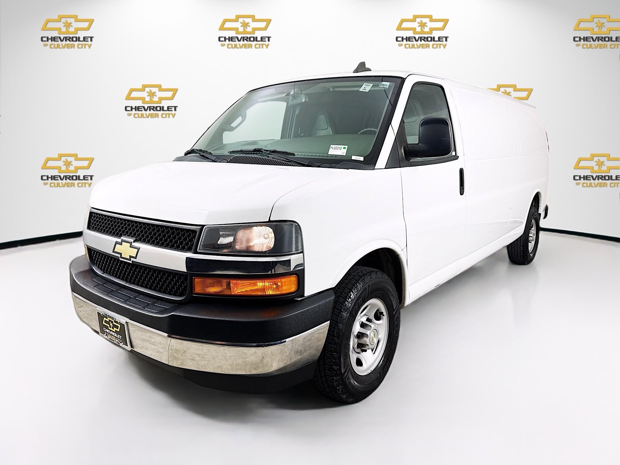 Used 2020 Summit White Chevrolet WT image 3