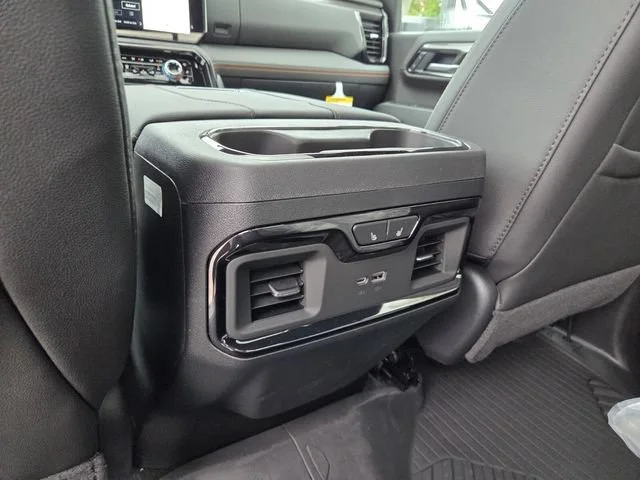 2026 GMC Sierra 2500HD AT4 - Photo 9