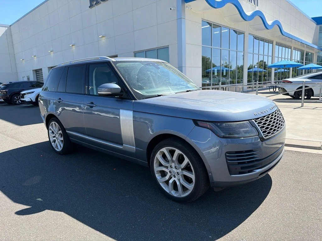 Used 2018 Byron Blue Metallic Land Rover 5.0L V8 Supercharged image 2