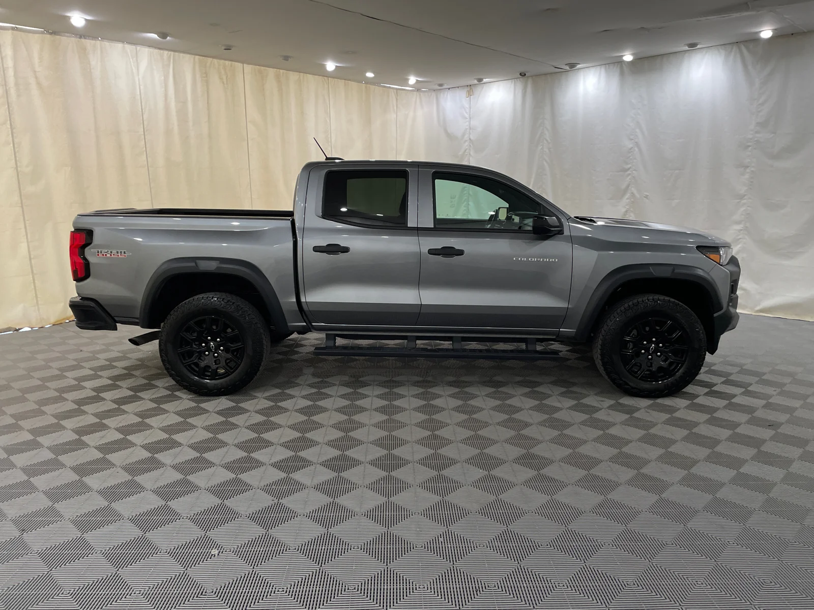 Used 2023 Sterling Gray Metallic Chevrolet 4WD Trail Boss image 4