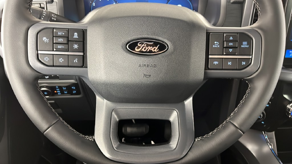 New 2026 Carbonized Gray Metallic Ford XLT image 19