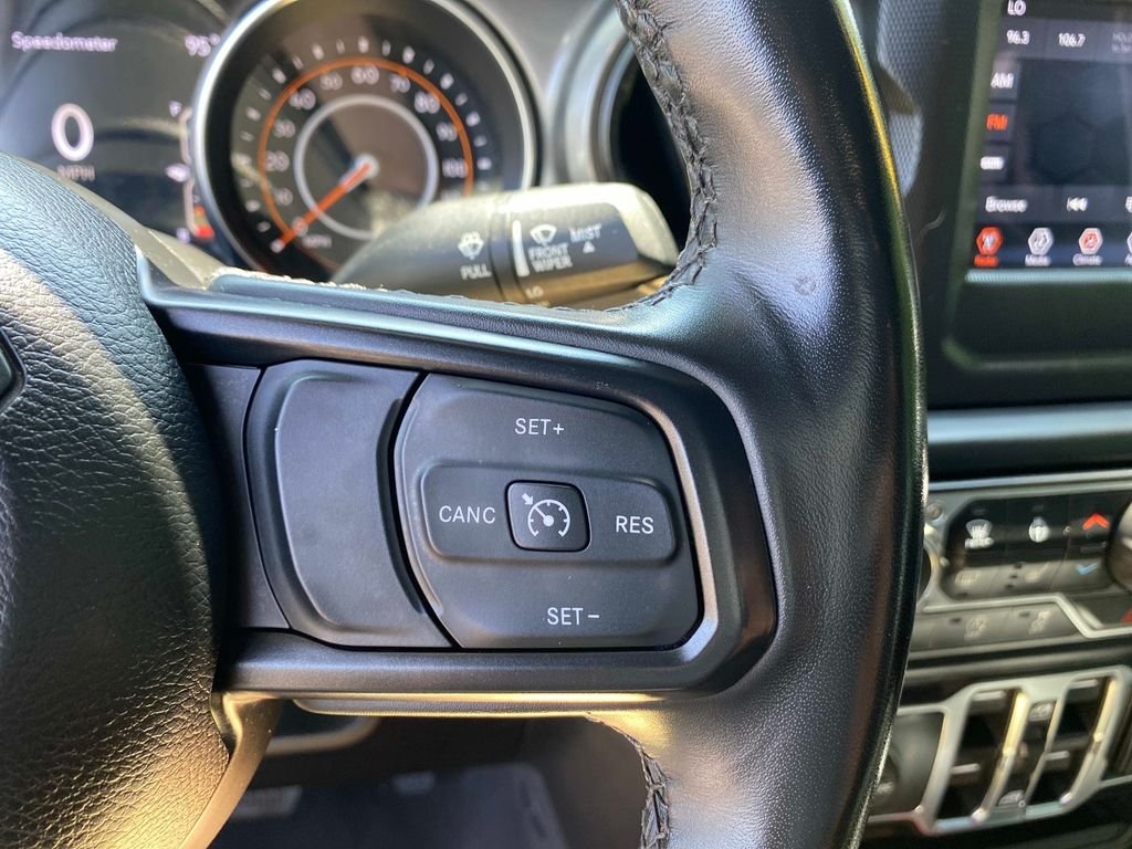 Used 2023 White Jeep Willys image 21