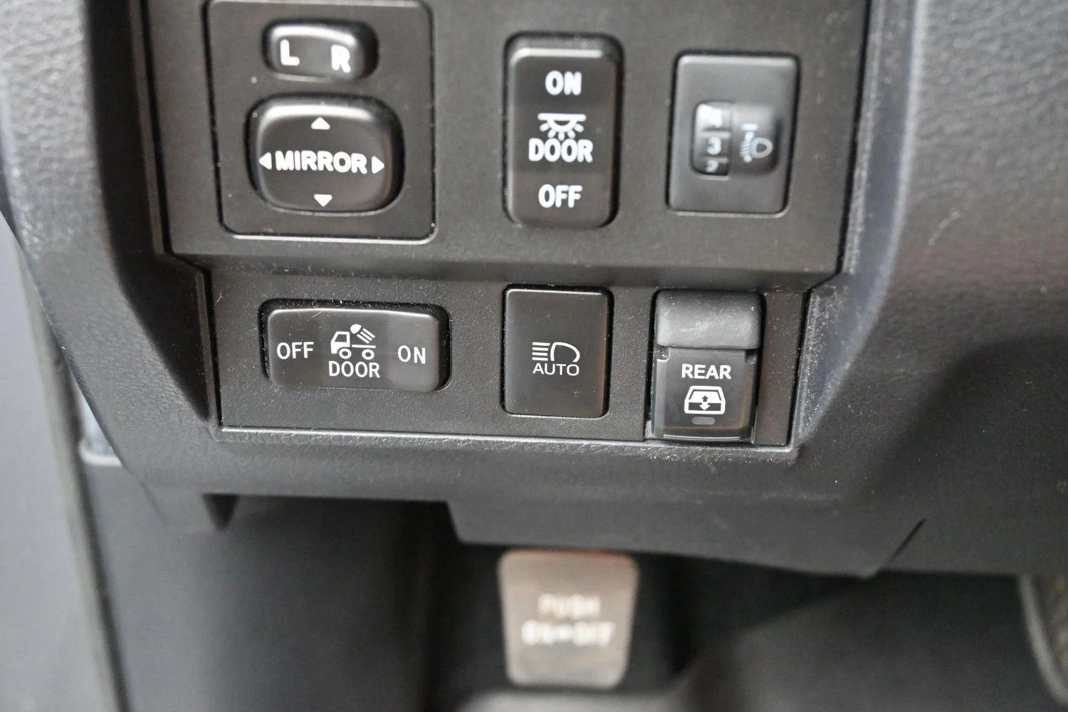 Used 2020 Magnetic Gray Metallic Toyota SR5 image 29