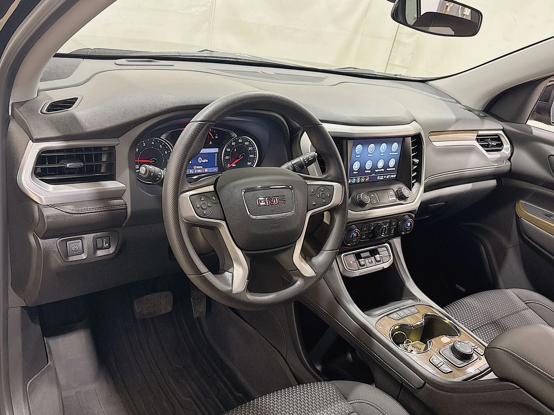 Used 2023 Ebony Twilight Metallic GMC SLE image 10