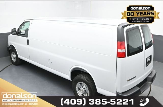 2026 Chevrolet Express Cargo Work Van - Photo 16