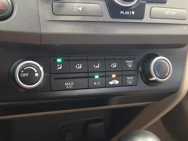 Used 2012  Honda LX image 21