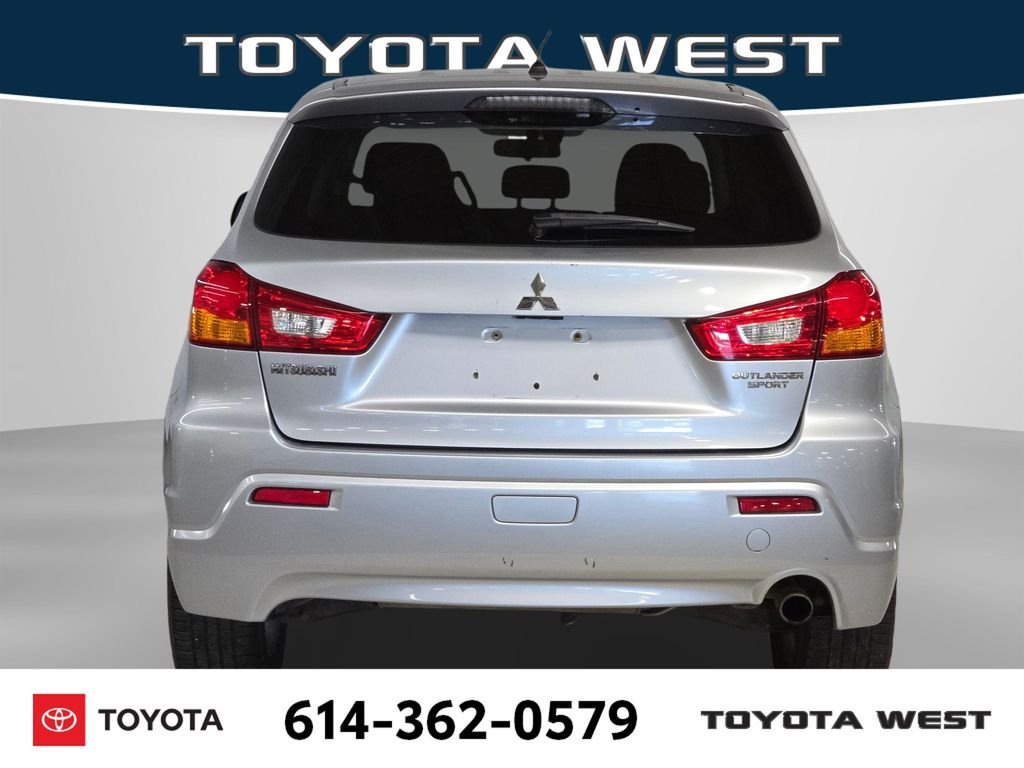 Used 2012  Mitsubishi SE image 7