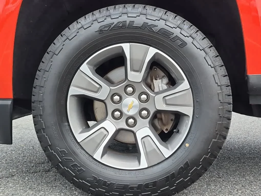 Used 2020 Crush Chevrolet 4WD Z71 image 6