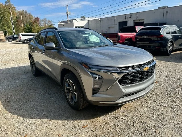 Used 2024 Gray Chevrolet LT image 12