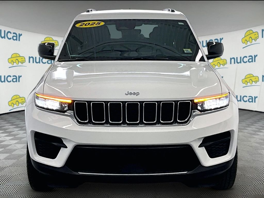 Used 2025 Bright White Clearcoat Jeep Laredo image 2