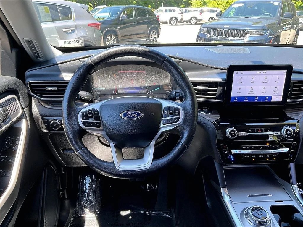 Used 2022 Gray Ford Limited image 17