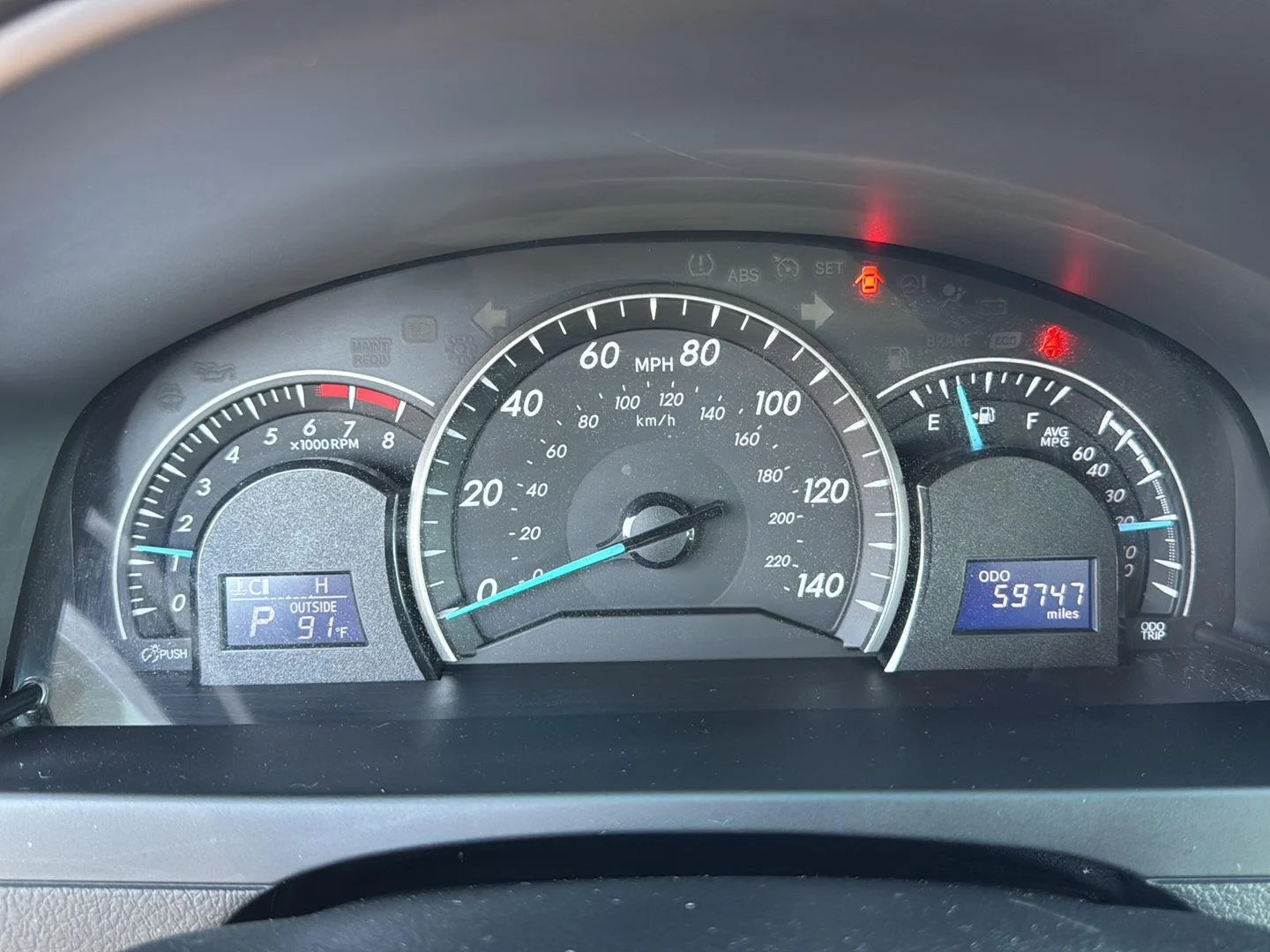 Used 2014 Creme Brulee Mica Toyota LE image 4
