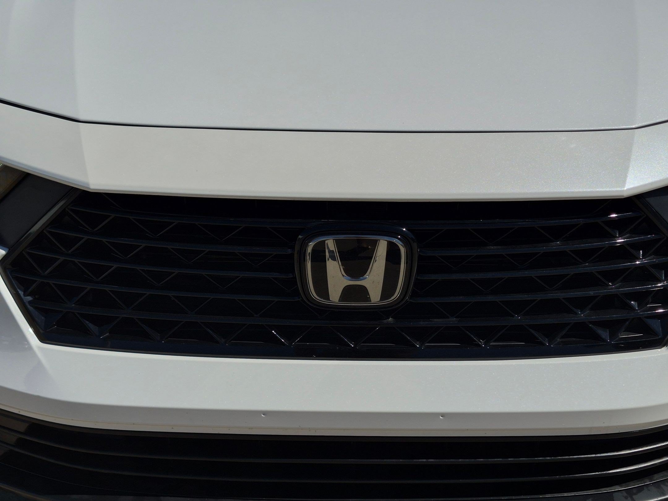 Certified Used 2023 Platinum White Pearl Honda EX image 10